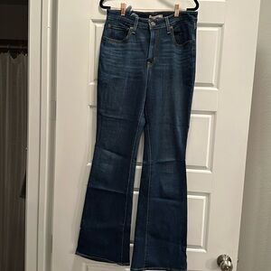 Levi’s Women’s Flare 726 size 31 x 34